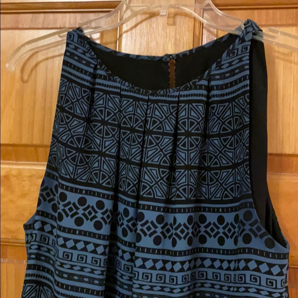 LOFT Patterned Shift Dress - Picture 2 of 5